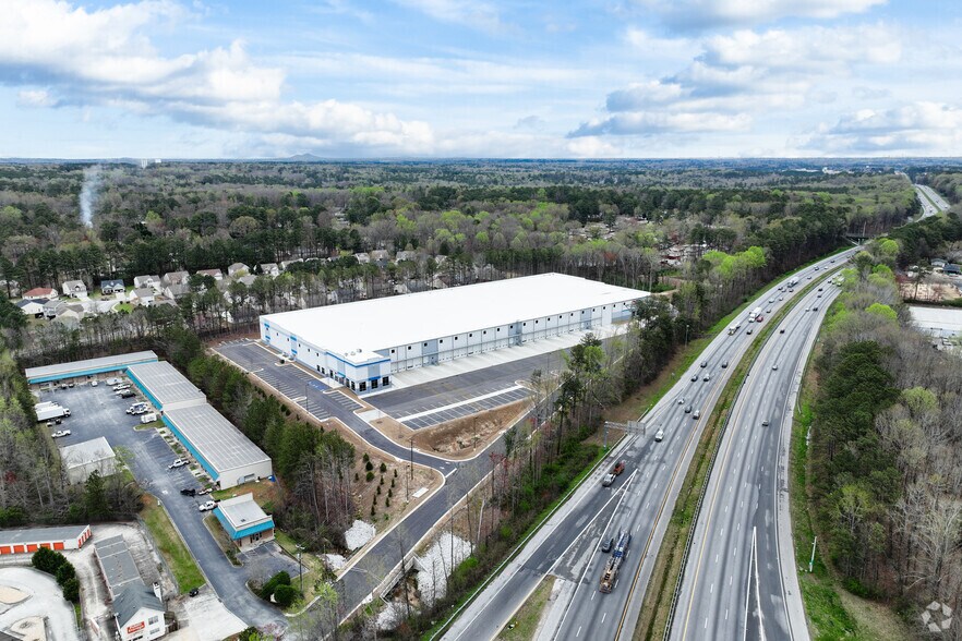 More Photos Of 5501 Westmoreland Plz, Douglasville Distribution For Lease