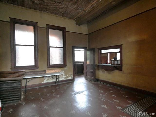 More Photos Of 808 Oak St, Calumet Office For Sale