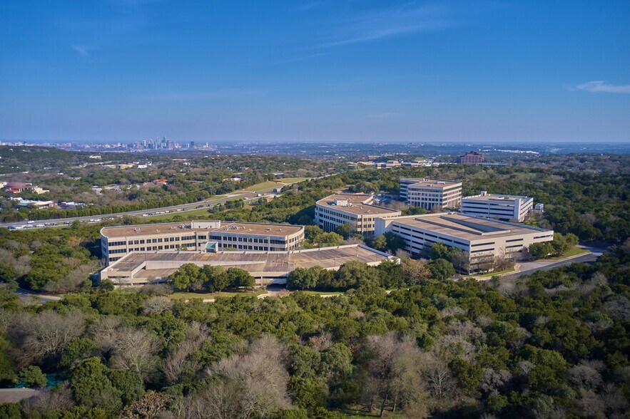 More Photos Of 805 Las Cimas Pky, Austin Coworking Space