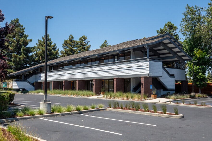 More Photos Of 1001 N Rengstorff Ave, Mountain View Office For Lease