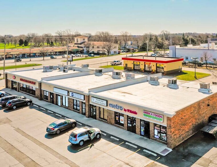 More Photos Of 2001 75th St, Woodridge Unknown For Lease