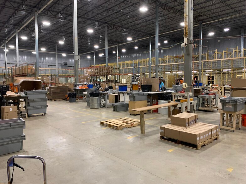 More Photos Of 1042-1050 W Swanzey Rd, Swanzey Warehouse For Sale
