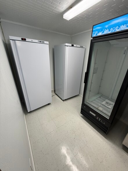 More Photos Of 1640 W US-2, Crystal Falls Restaurant For Sale