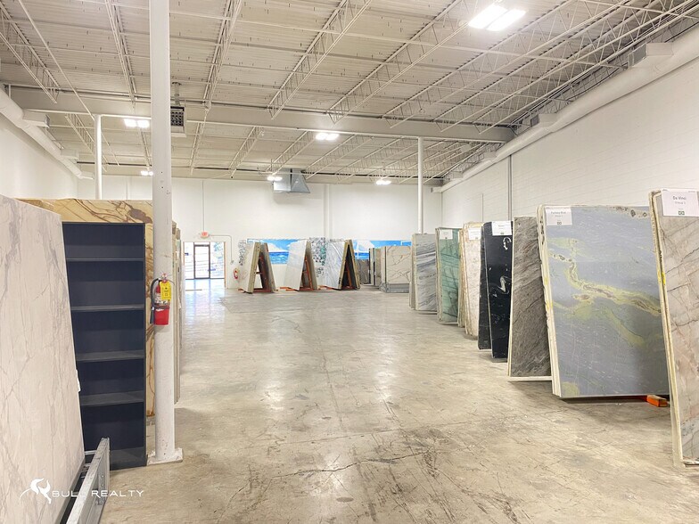 More Photos Of 1426 Chattahoochee Ave NW, Atlanta Warehouse For Lease