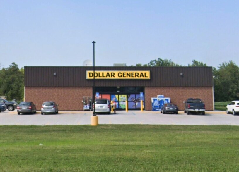 More Photos Of 12650 198th St, Linwood Freestanding For Sale