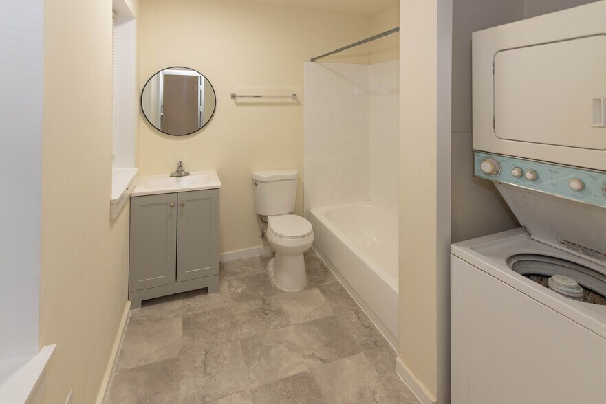 More Photos Of 2100-2102 Maryland Ave, Baltimore Apartments For Sale