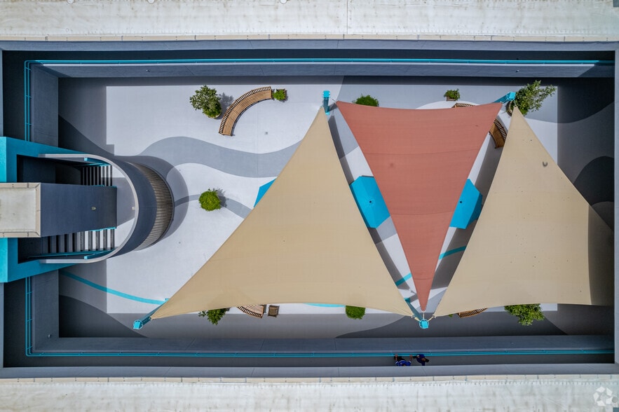 More Photos Of 1100 N Palm Canyon Dr, Palm Springs Medical For Lease