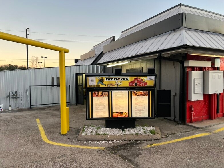 More Photos Of 206 W Houston St, Cleveland Fast Food For Sale