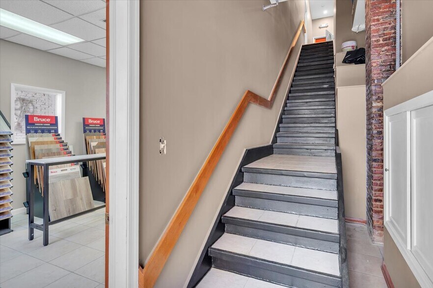 More Photos Of 1314-1316 S Howard St, Philadelphia Manufacturing For Sale