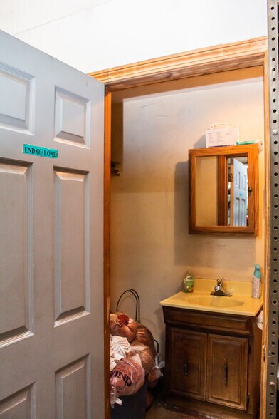 More Photos Of 8 Englewood St, Webster Auto Repair For Sale