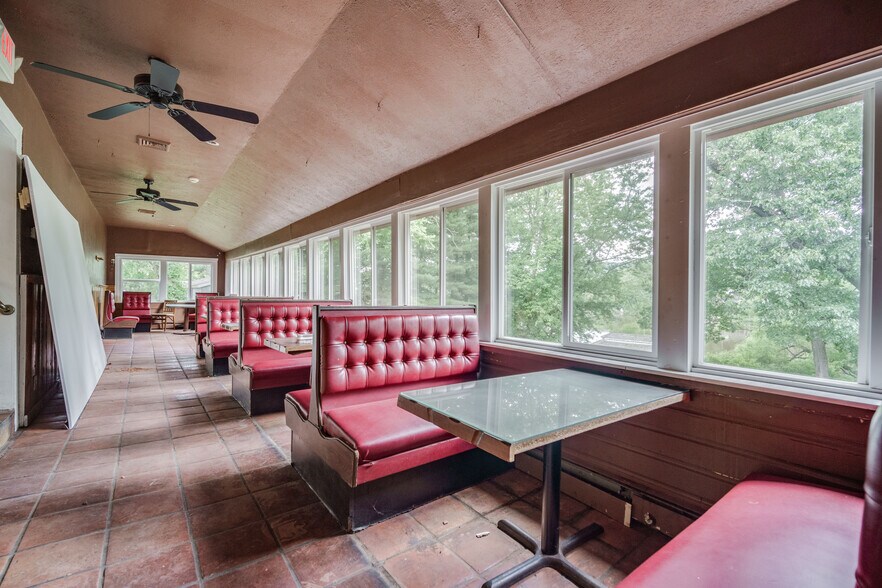 More Photos Of 2589 Boston Rd, Wilbraham Restaurant For Sale