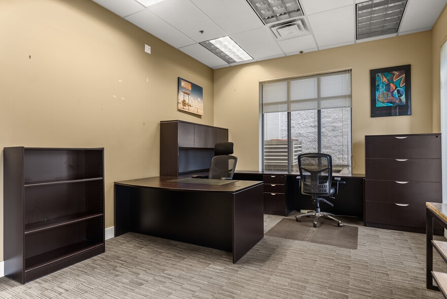 More Photos Of 6033 London Rd, Richmond Apartments For Sale