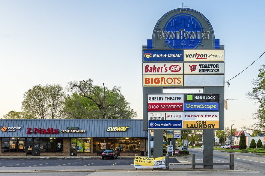 More Photos Of 300-499 Downtowner Plz, Coshocton General Retail For Sale