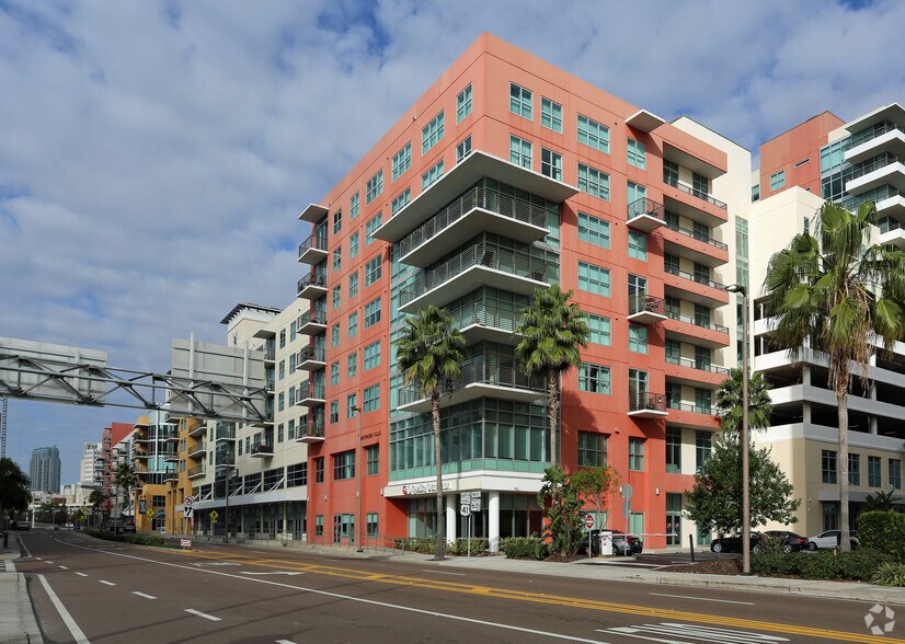 More Photos Of 1208 E Kennedy Blvd, Tampa Apartments For Lease