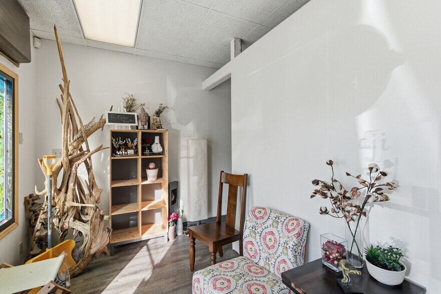 More Photos Of 218 Minnesota Ave NW, Bemidji Medical For Sale