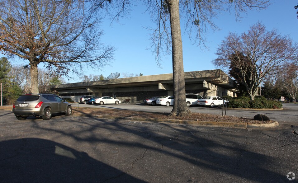 More Photos Of 345 Green St, Gainesville Warehouse For Lease