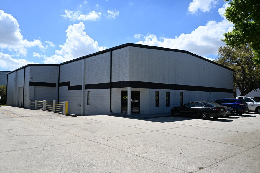Primary Photo Of 6236 N 147th Ave, Clearwater Manufacturing For Lease