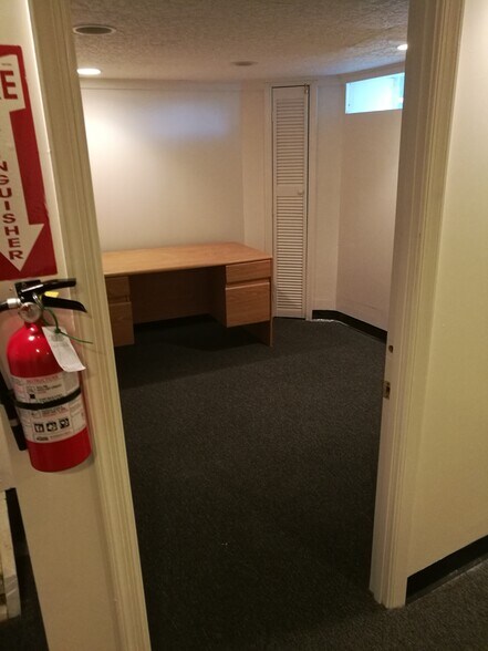 More Photos Of 1303 Veterans Hwy, Bristol Office For Sale