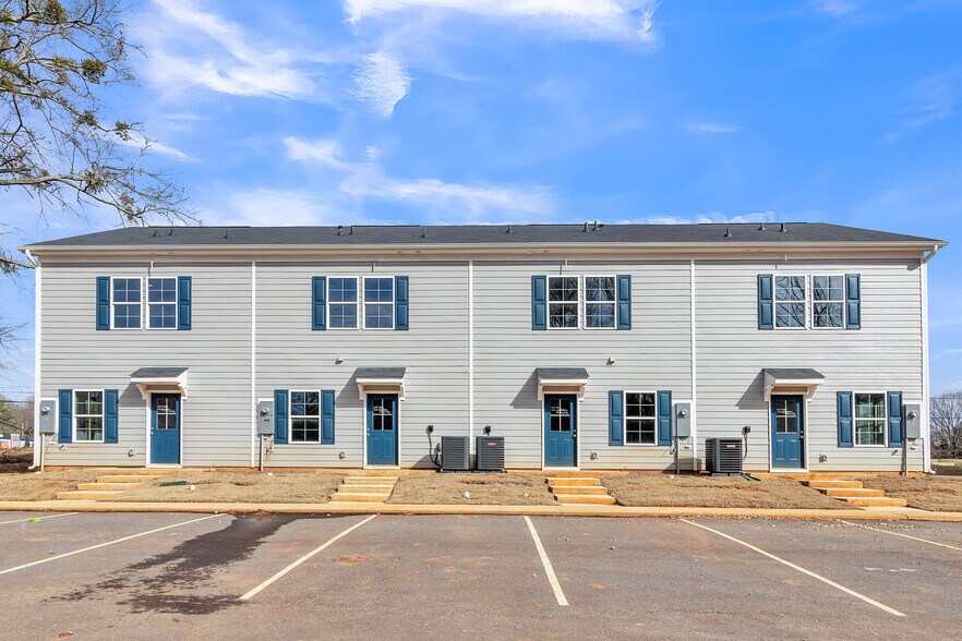 More Photos Of , Pendleton Multifamily For Sale