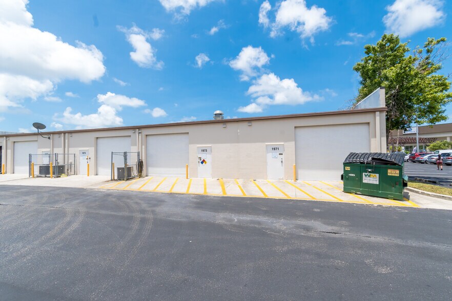 More Photos Of 1971-1979 Northgate Blvd, Sarasota Storefront Retail Office For Lease