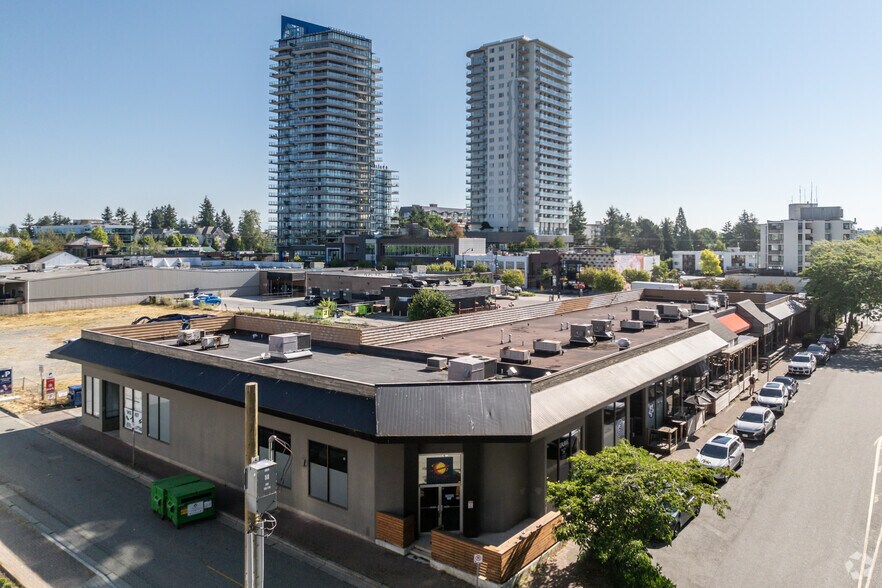 More Photos Of 1513-1527 Johnston Rd, White Rock Storefront For Lease