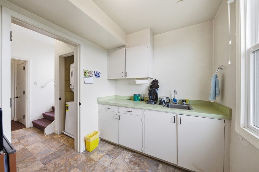 More Photos Of 3900 Balboa St, San Francisco Religious Facility For Sale