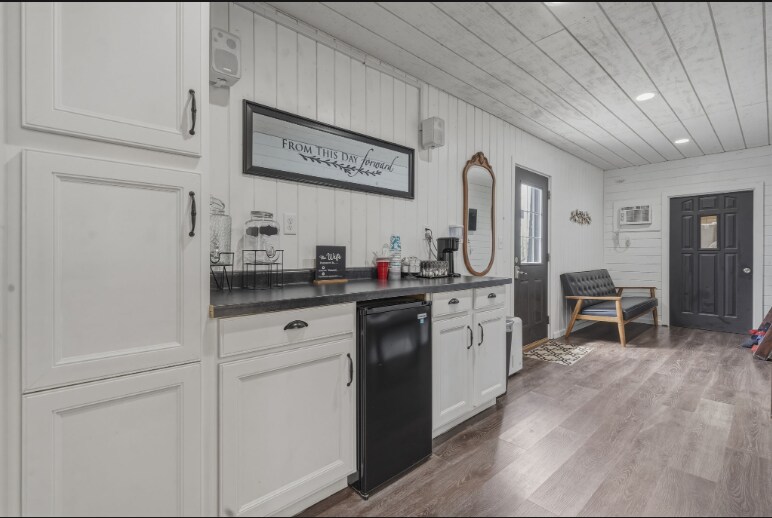 More Photos Of 1713 165th St, Manchester Specialty For Sale