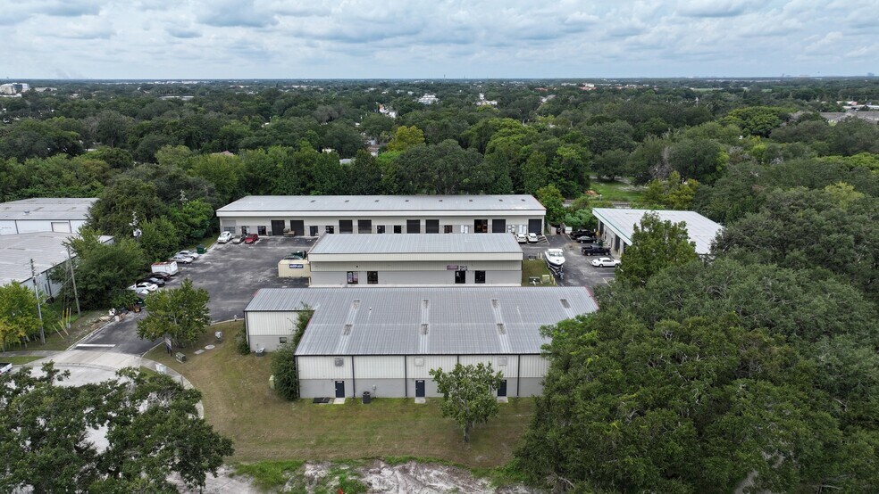 More Photos Of 1700-1708 Kelley Ave, Kissimmee Warehouse For Lease