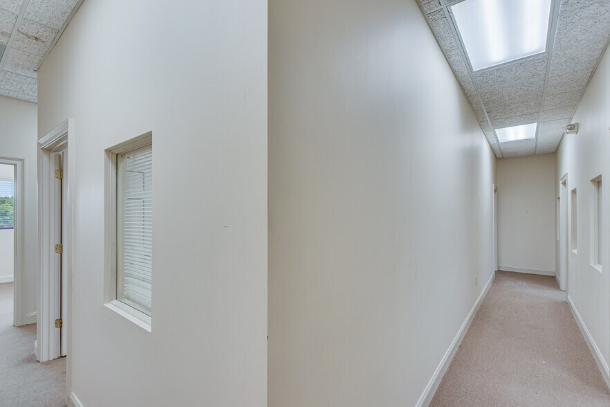 More Photos Of 3030 McEver Rd, Gainesville Medical For Sale