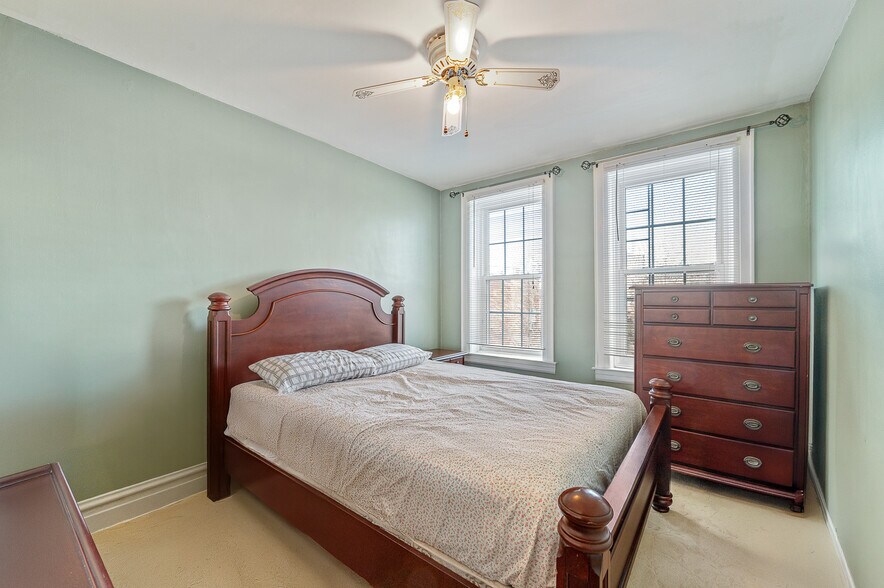 More Photos Of 2814 47th St, Astoria Apartments For Sale