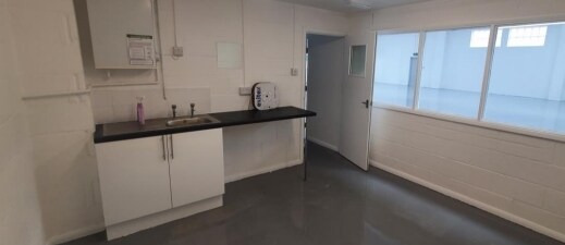 More Photos Of Hogg Ln, Grays Warehouse For Lease