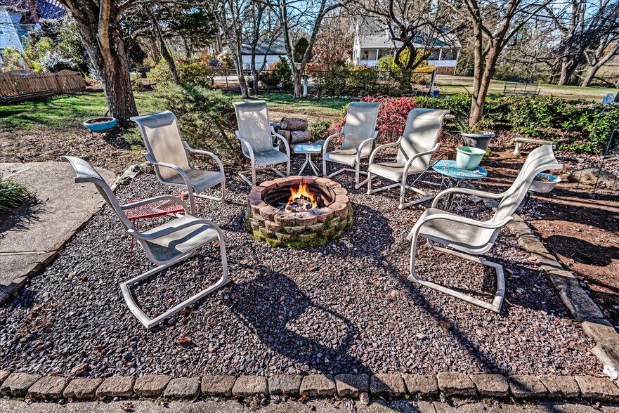 More Photos Of 115 E Broaddus Ave, Bowling Green Apartments For Sale