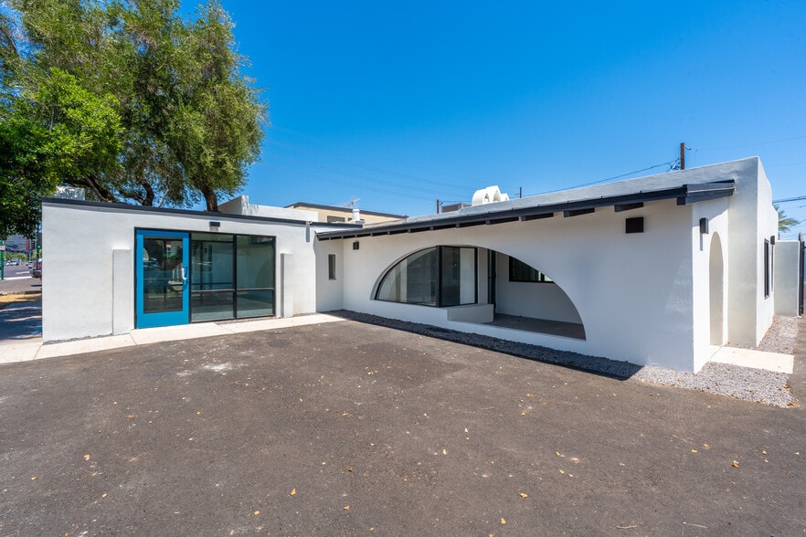 Primary Photo Of 4445 N 24th St, Phoenix Loft Creative Space For Sale