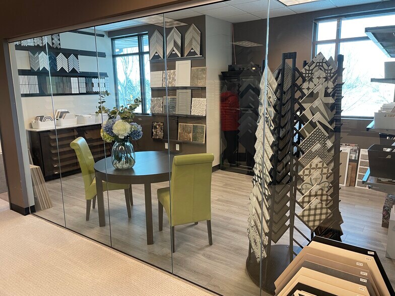 More Photos Of 1615 Foxtrail Dr, Loveland Office For Lease