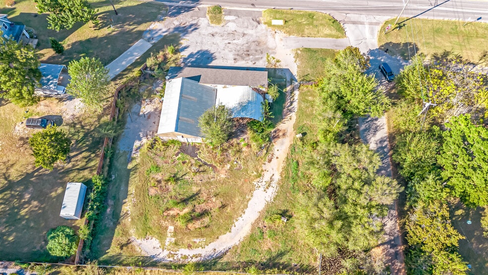 More Photos Of 11944 NE 23rd St, Choctaw Auto Repair For Sale