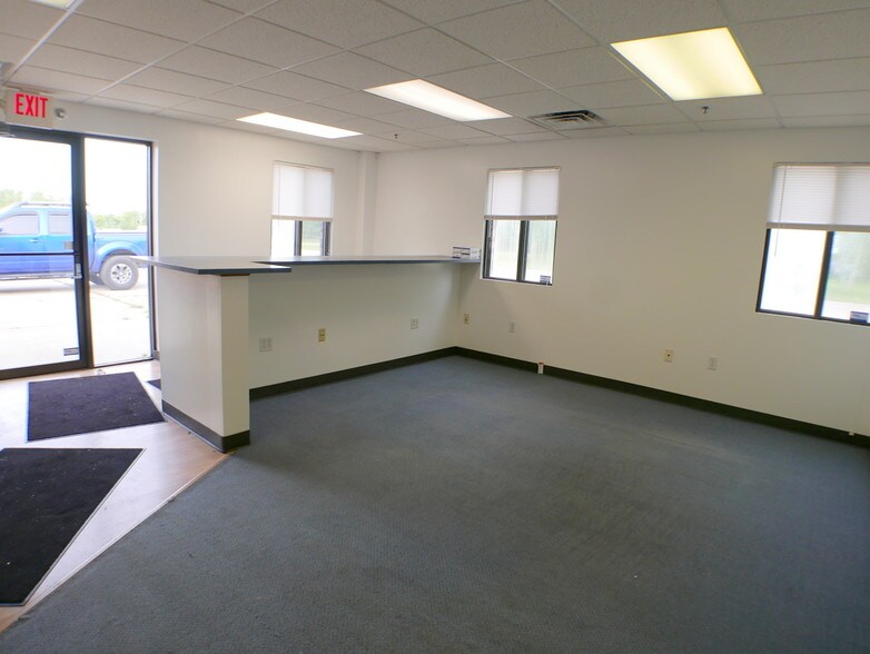 More Photos Of 2125 Redman Dr, Alma Distribution For Sale