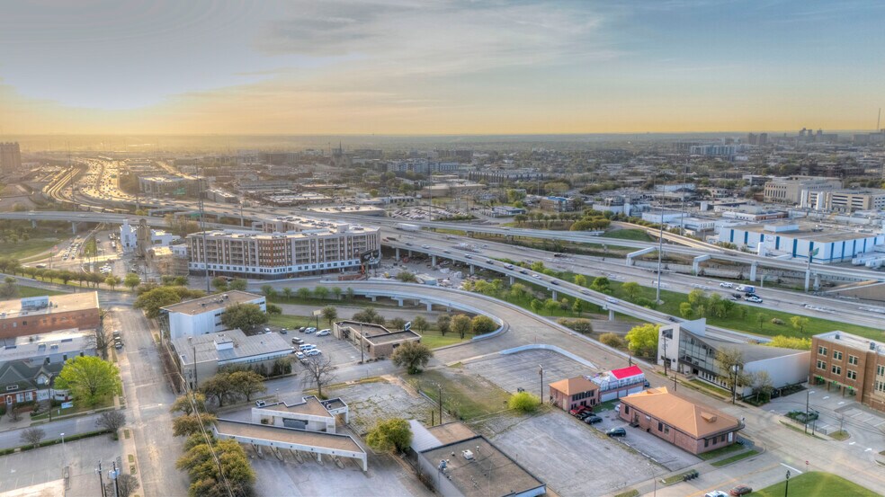 More Photos Of 1412 Ballinger St, Fort Worth Land For Sale