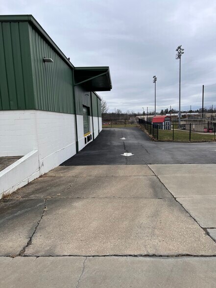 More Photos Of 28 Kenton Lands Rd, Erlanger Warehouse For Lease