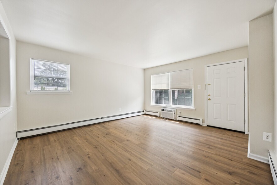 More Photos Of 17 E Maple Ave, Merchantville Apartments For Sale