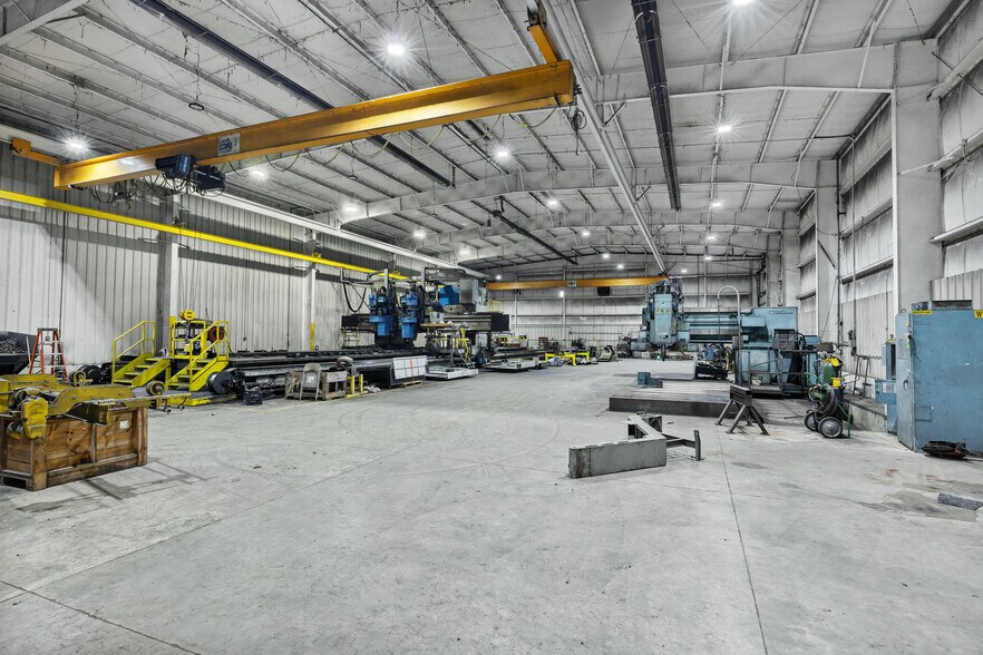 More Photos Of 5704 E 1700 North Rd, Danvers Industrial For Lease