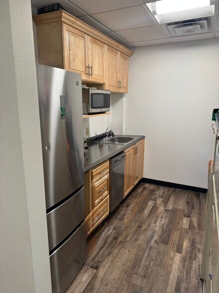 More Photos Of 5390 N Academy Blvd, Colorado Springs Office For Lease