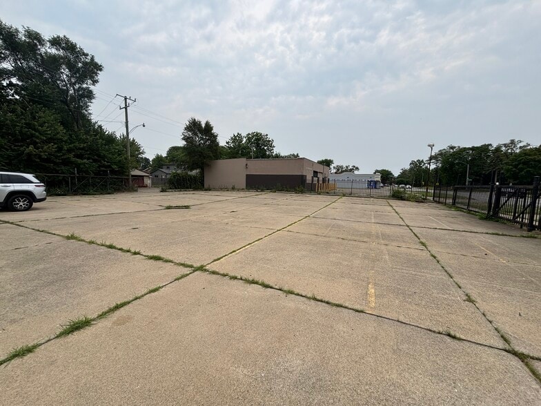 More Photos Of 11250 Hayes St, Detroit Religious Facility For Sale