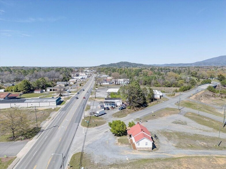 More Photos Of 806 N 3rd Ave, Chatsworth Office Residential For Sale