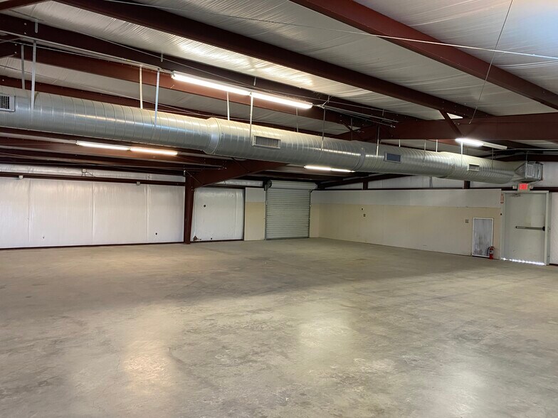 More Photos Of 4017 Interstate 10, Seguin Self Storage For Sale