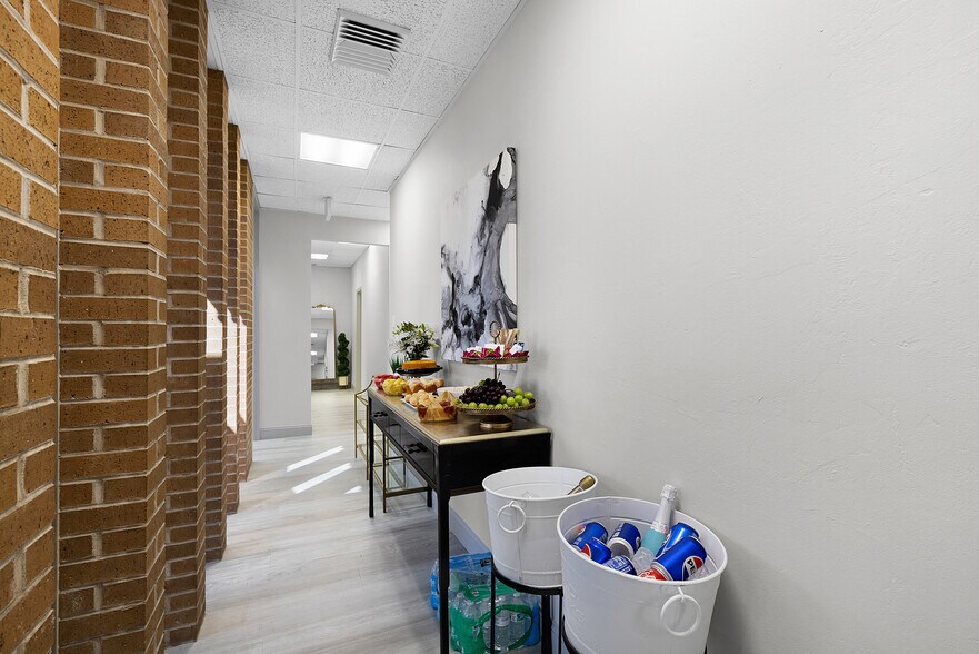 More Photos Of , Fort Myers Office For Sale