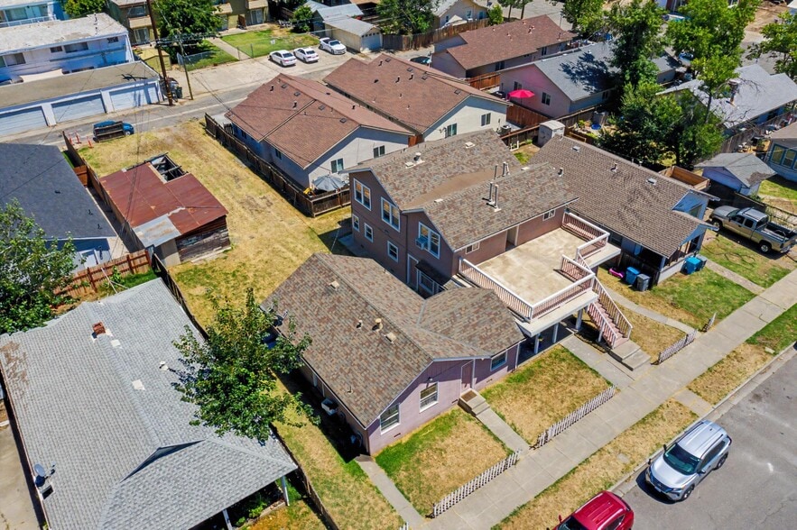 More Photos Of 1315 E St, Marysville Apartments For Sale
