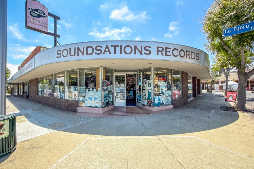 More Photos Of 8701 La Tijera Blvd, Los Angeles Storefront For Sale