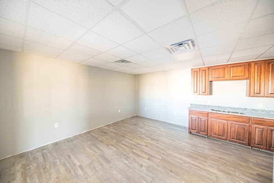 More Photos Of 16690 W Basin St, Odessa Industrial For Sale