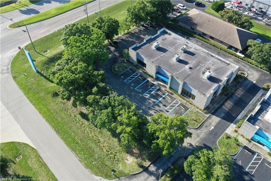 More Photos Of 346 E Royal Palm St, Lake Placid Office For Sale