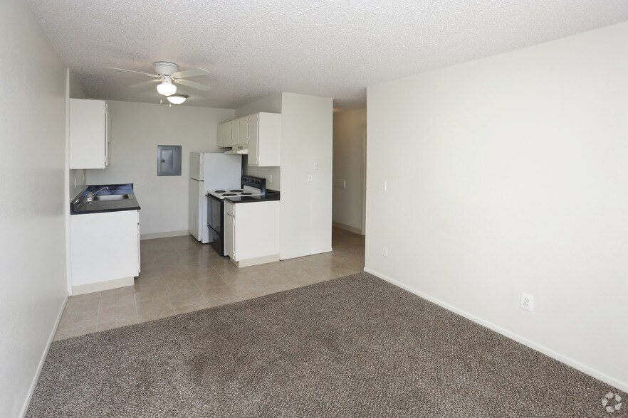 More Photos Of 2025 Jerry Murphy Rd, Pueblo Apartments For Sale